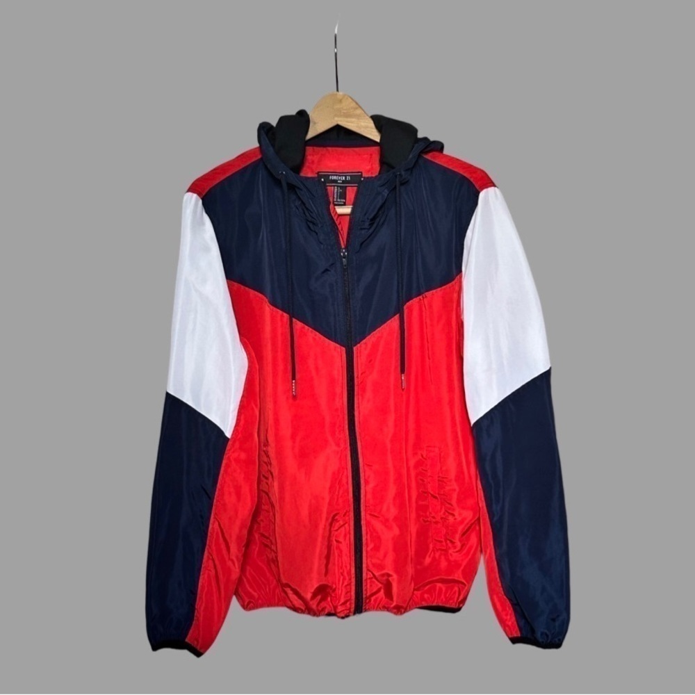 FOREVER 21 Hooded Ultra-Lightweight Windbreaker Red White Blue Size Large.